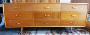 Lot 3 - Large Retro Chest of Drawers - Blonde wood, low line, 9 drawers w lay ba
