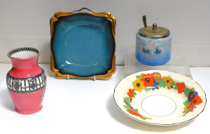 Lot 325 - 4 pces 1930s English Ceramics in Carlton Ware Bleu Royale square bowl