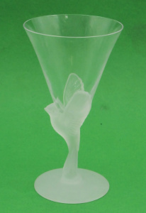 Lot 359 - Japanese Sasaki Wings Wine Glass - Frosted Dove stem & frosted bas