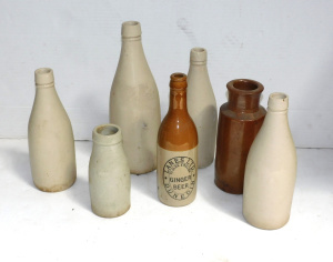 Lot 30 - Group lot Vintage stoneware bottles inc Lanes Ltd - Ginger Beer