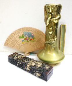 Lot 263 - Group lot of vintage and modern Japanese items, inc, brass vase with a