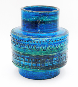 Lot 366 - Retro Bitossi Italian Ceramic Vase - Typical Blue glazes, impressed de