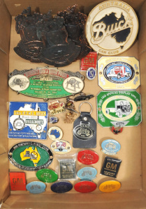 Lot 80 - Group lot - Heaps vintage & Modern Car Grill & other badges - B