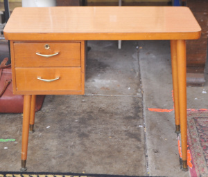 Lot 123 - Retro Wooden Students Desk w Lockable Drawers - Approx 89cm W x 72cm H