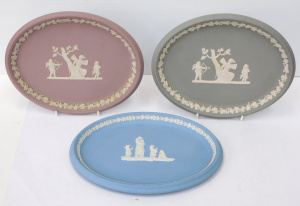 Lot 341 - 3 x Wedgwood Jasperware Oval Cabinet plates - Lilac, Grey & Pale b