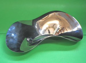Lot 363 - Modernist Georg Jensen Wave Fruit bowl - Polished stainless steel - 8c