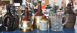 Lot 39 - Group lot of Pubanalia inc Wade England Old Scotch Whisky decanters, M