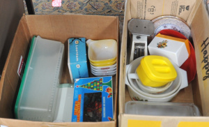 Lot 111 - 2 x boxes - heaps MCM & Retro Domestic items - Pyrex Glassware, co
