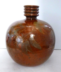 Lot 135 - Artist unknown, 1970s Australian Studio Pottery large spherical vase w