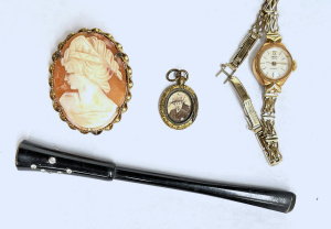 Lot 295 - Group - vintage cameo Brooch, ladies Smiths cocktail watch, small phot