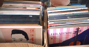 Lot 19 - 2 x Boxes classical Vinyl LP Records, incl World Record Club