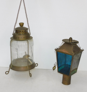 Lot 185 - 2 x Vintage Brass Lamps inc GB Hanging Oil Lantern 34cm H & Lamp w