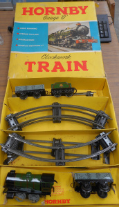 Lot 186 - Vintage Hornby 0 gauge Clockwork Train, No 20 Goods Set