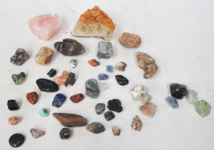 Lot 199 - Lot of Assorted Gemstones & Polished Rocks incl Rose Quartz, Citri