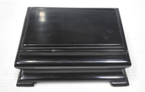 Lot 250 - Vintage Black Lacquerware Trinket Box - Approx 18cm W