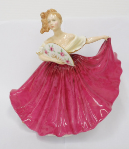 Lot 303 - Royal Doulton Pretty Lady Figurine - Elaine - Designed by Peggy Davies