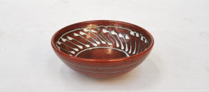 Lot 308 - Shigeo Shiga Australian Pottery bowl - temmoku glaze with white bandin