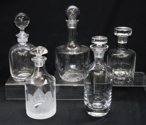 Lot 250 - 5 x Mid Century Glass Decanters 22cm to 31cm H