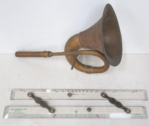 Lot 255 - 2 x pieces - old Brass Horn + boxed John Donne & Son clear perspex