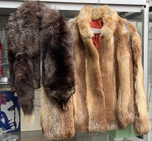 Lot 19 - 2 x vintage fox furs - 1920s silver stole (full pelt) gc & 1960s St