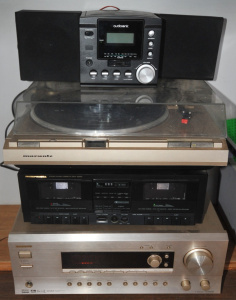 Lot 26 - 4 x Pieces of Vintage & Modern Stereo Equipment incl Marantz Turnta