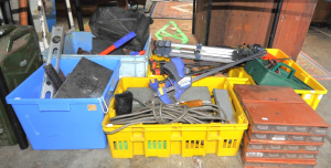 Lot 86 - Large lot - 5 x boxes ++ Tools, hardware, & other items - Falcon Pl