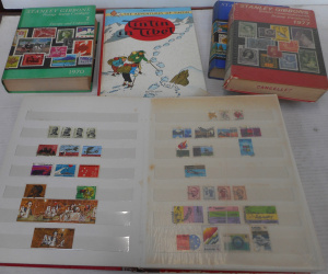 Lot 171 - Group lot Stamp Albums (mostly Australian stamps) and Catalogues, plus