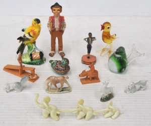 Lot 209 - Group lot - Small China, Glass & wooden Animal figures, carvings,