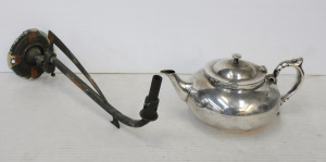 Lot 281 - 2 x pieces - Vintage EPNS Perfect Robur teapot w original Infuser + Ar