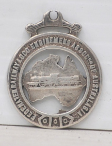 Lot 315 - Vintage Sterling Silver Medallion - 'Federated Railway Loco Engineers