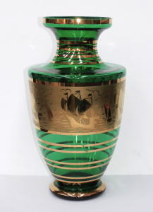Lot 345 - Vintage Italian Venetian Glass Green & Gilt Glass Floor Vase Gilt
