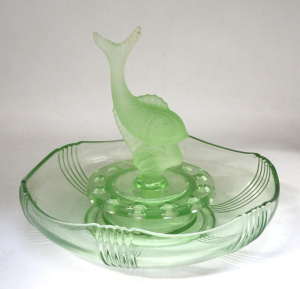 Lot 367 - Vintage 3 pce Josef Inward Uranium Glass Float Bowl with Flower aid &a