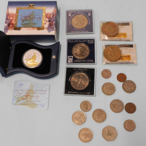 Lot 61 - Group lot of Mixed Coin Currency incl Aust Florin 1954-2004 Elizabeth I