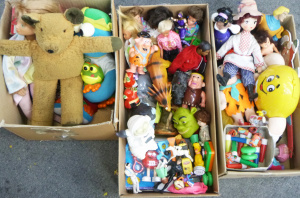 Lot 93 - 3 x Boxes of Kids Toys & Accessories - incl Party Favours, Tonka Ra
