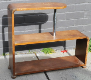 Lot 142 - 1960s Stepped Bookshelf w Chrome Supports - Approx 66cm H