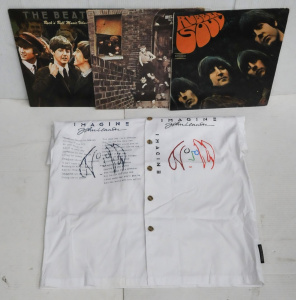 Lot 177 - Small lot - 3 x Vintage Vinyl LP Records The Beatles 'Rubber soul', Th