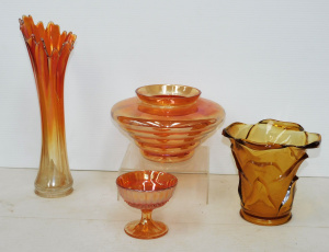 Lot 210 - 4 x Pces vintage glass incl Marigold Carnival Glass - Crown Crystal Be