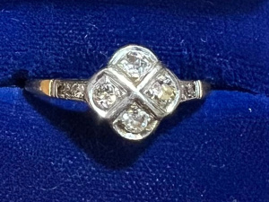 Lot 316 - c1920s 18Ct gold & Plat Ring with 4 dias in square setting & 2