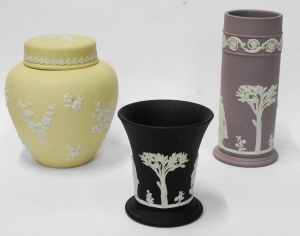 Lot 338 - 3 x Pces vintage Wedgwood Jasperware incl Lilac cylinder vase 16 5 5cm