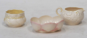 Lot 344 - 3 x Pces 1930-40s Belleek china incl Creamer Open bowl (af) & oval