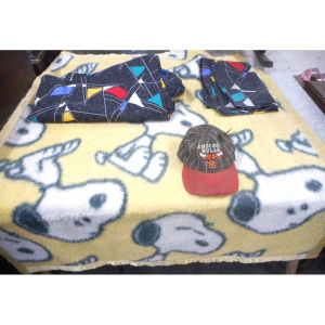 Lot 94 - Mixed Group lot, incl Vintage Chicago Bulls Cap (Starter brand), Snoopy