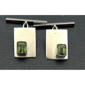 Lot 286 - Pair modernist 9ct white gold cufflinks set with Emeralds - TW 2 8 grm