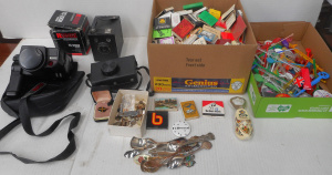 Lot 88 - Mixed Group lot, incl Cameras (Ricoh Mirai, Box Brownie, etc), Matchbox