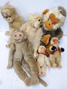 Lot 120 - Group lot of Vintage Soft Toy Monkeys & Apes - assorted sizes and
