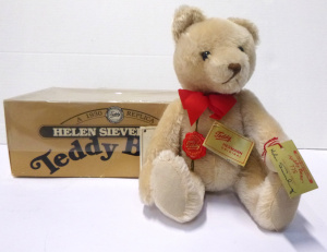 Lot 185 - Boxed Hermann Teddy Bear - Helen Sieverling 1930 replica, No 776, lim