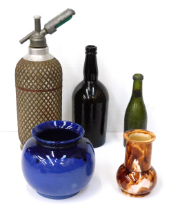 Lot 259 - Group lot - Vintage Australian Pottery & Glass - McHugh & Bend