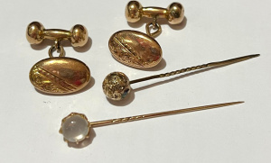 Lot 298 - Group - vintage 9ct rose gold cufflinks & 2 ladies stickpins one