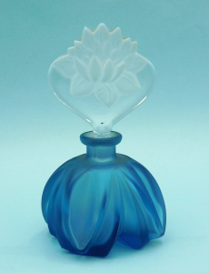 Lot 360 - Vintage c1930s Perfume Bottle - Blue frosted glass shaped base with C