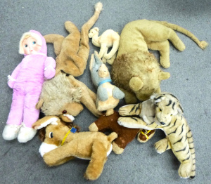 Lot 36 - 2 x Boxes assorted Vintage Soft Toys inc, pyjama case lion, flirty eyed