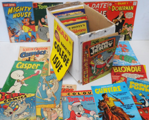 Lot 39 - Box of Vintage Assorted Comics incl Tom & Jerry, Casper, Mickey Mou